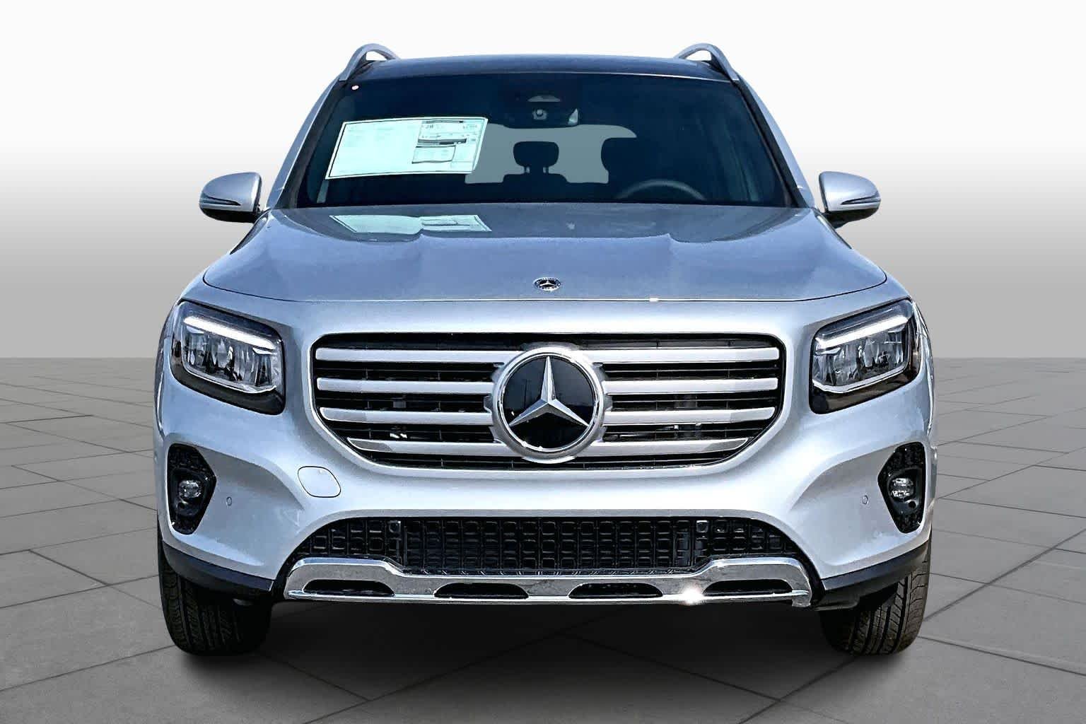 Used 2026 Cirrus Silver Metallic Mercedes-Benz GLB 250 image 3