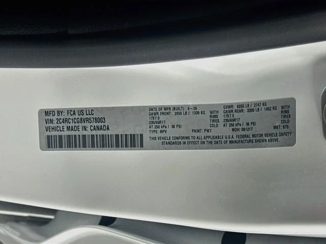 New 2027 Bright White Clear-Coat Exterior Paint Chrysler LX image 32