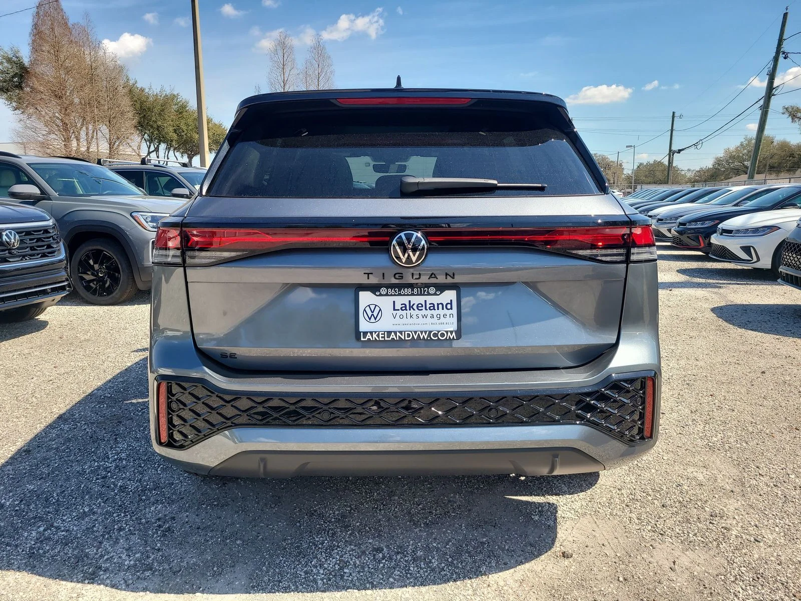 New 2026 Platinum Gray Metallic Volkswagen 2.0T SE R-Line Black image 7
