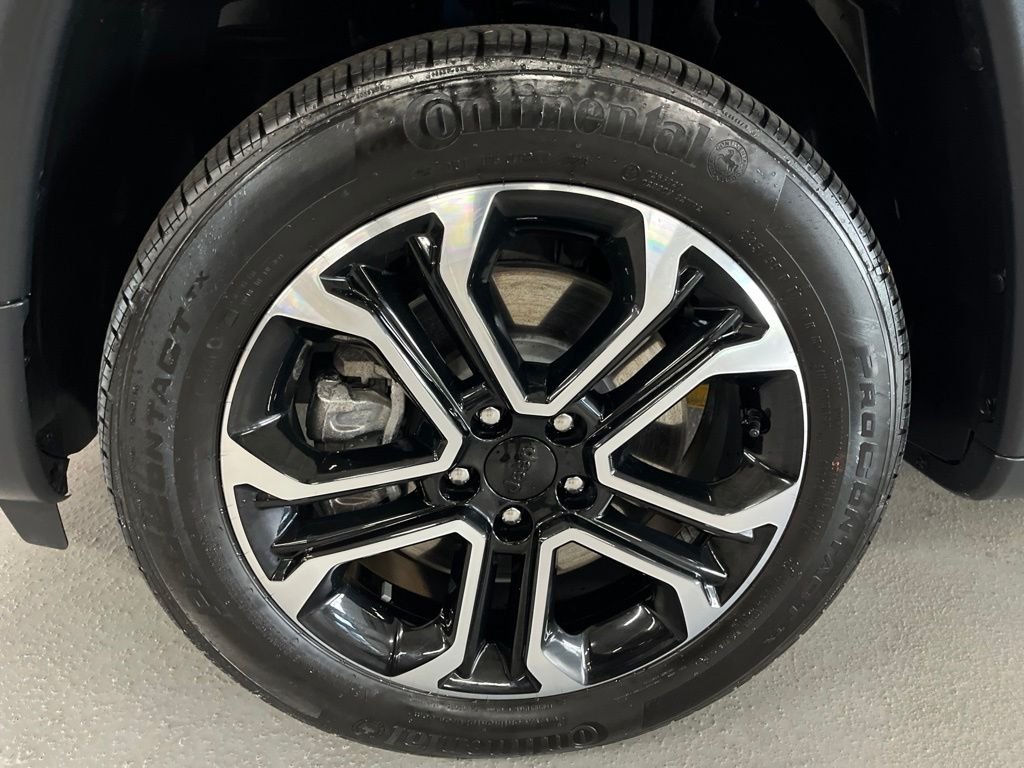 Used 2023 Laser Blue Jeep Limited image 61