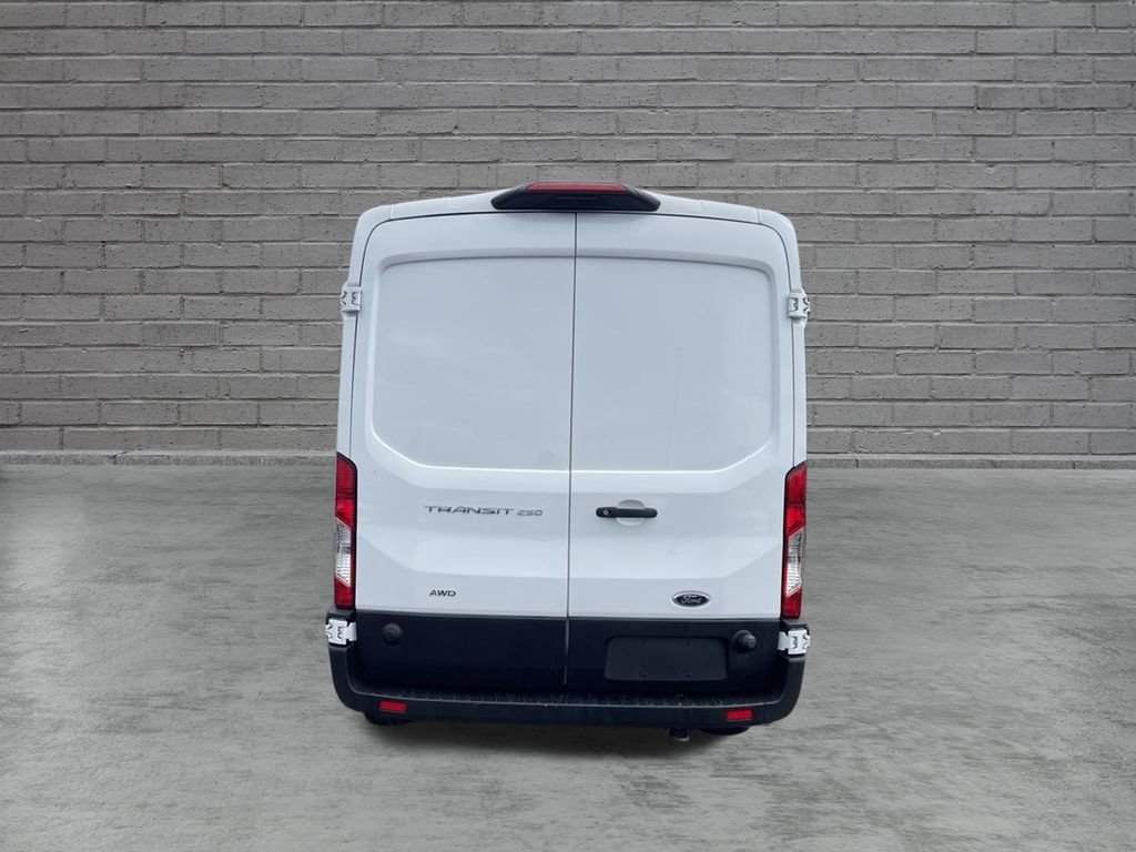 Used 2024  Ford  image 7