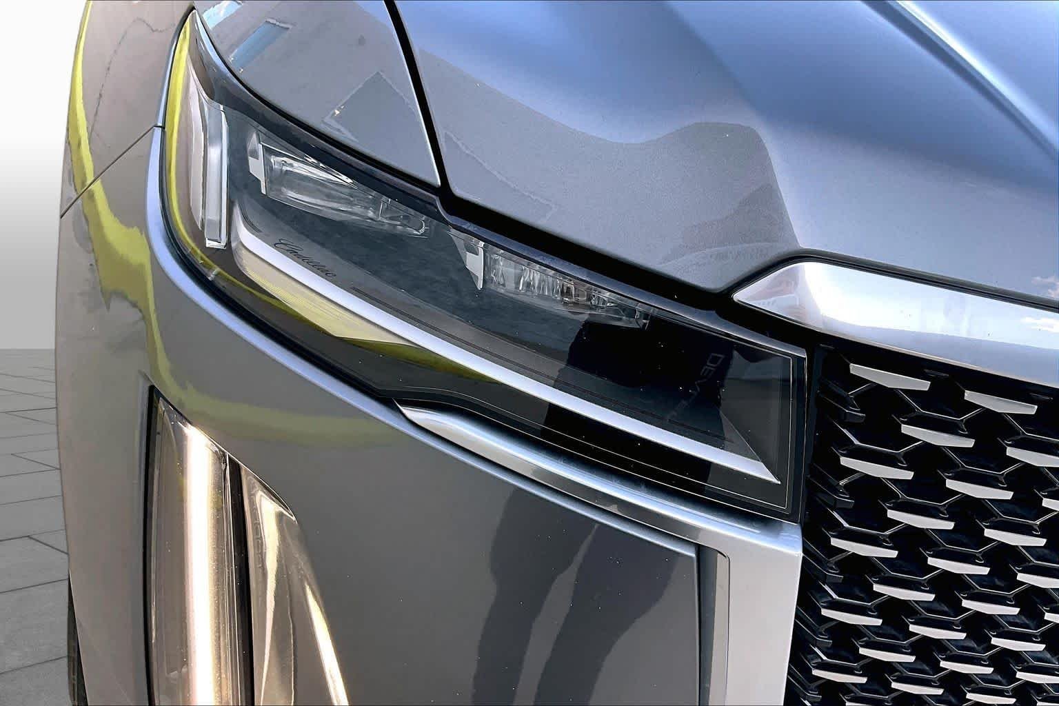Used 2021 Satin Steel Metallic Cadillac Premium Luxury image 24