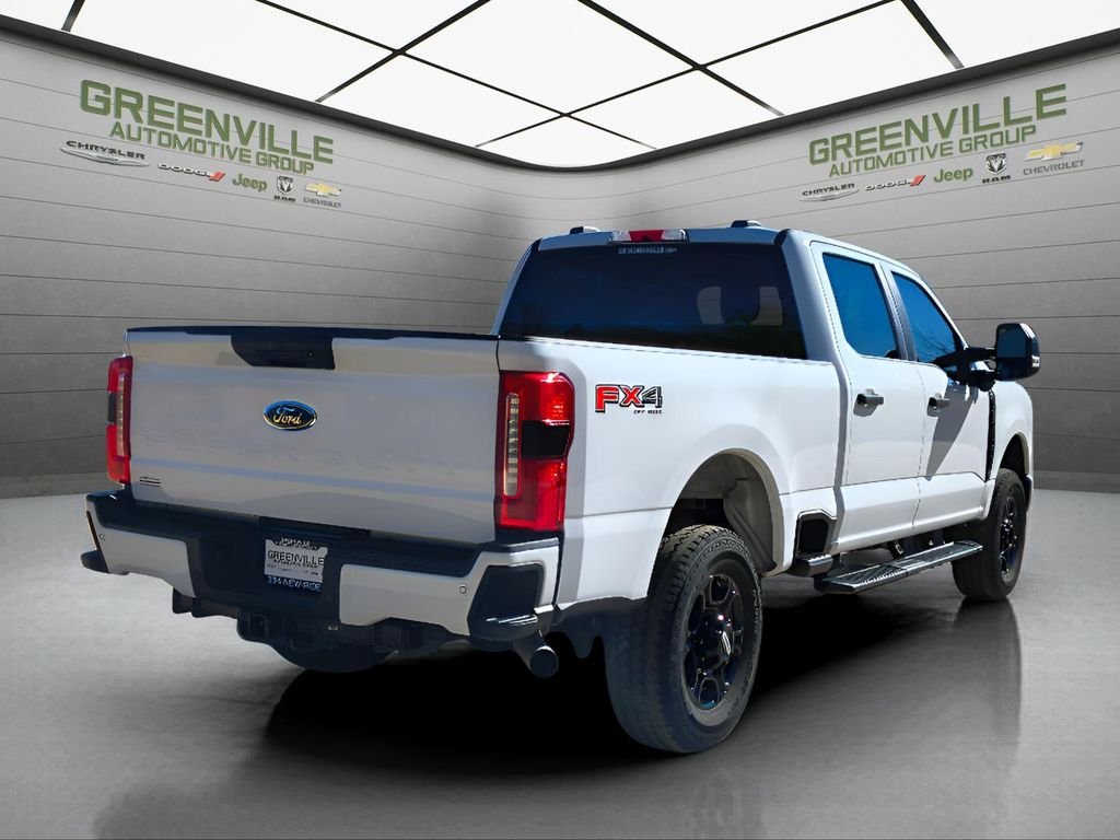 Used 2024 Oxford White Ford XL STX FX4 4X4 CREW CAB image 8
