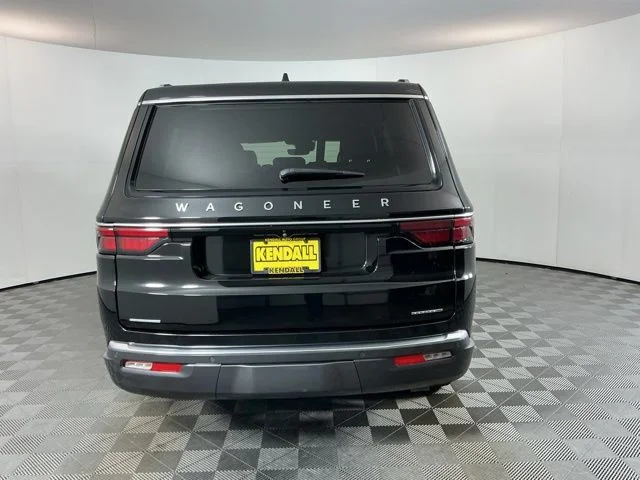 Used 2022 Diamond Black Crystal Pearlcoat Jeep Series III image 5