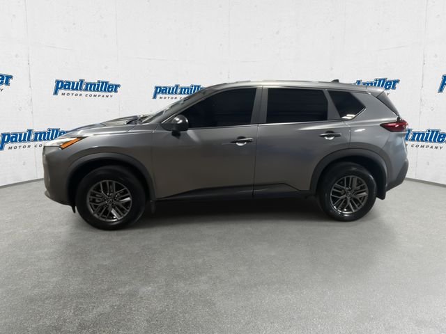 Used 2023 Gray Nissan S image 6