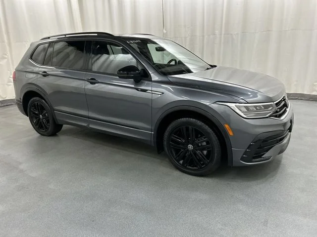 2022 Volkswagen Tiguan SE R-LINE BLACK