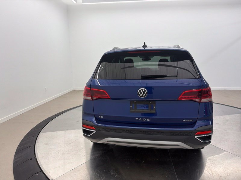 Used 2024 Blue Volkswagen 1.5T SE image 4