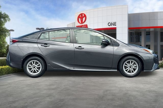 Certified Used 2017 Gray Toyota Two image 3