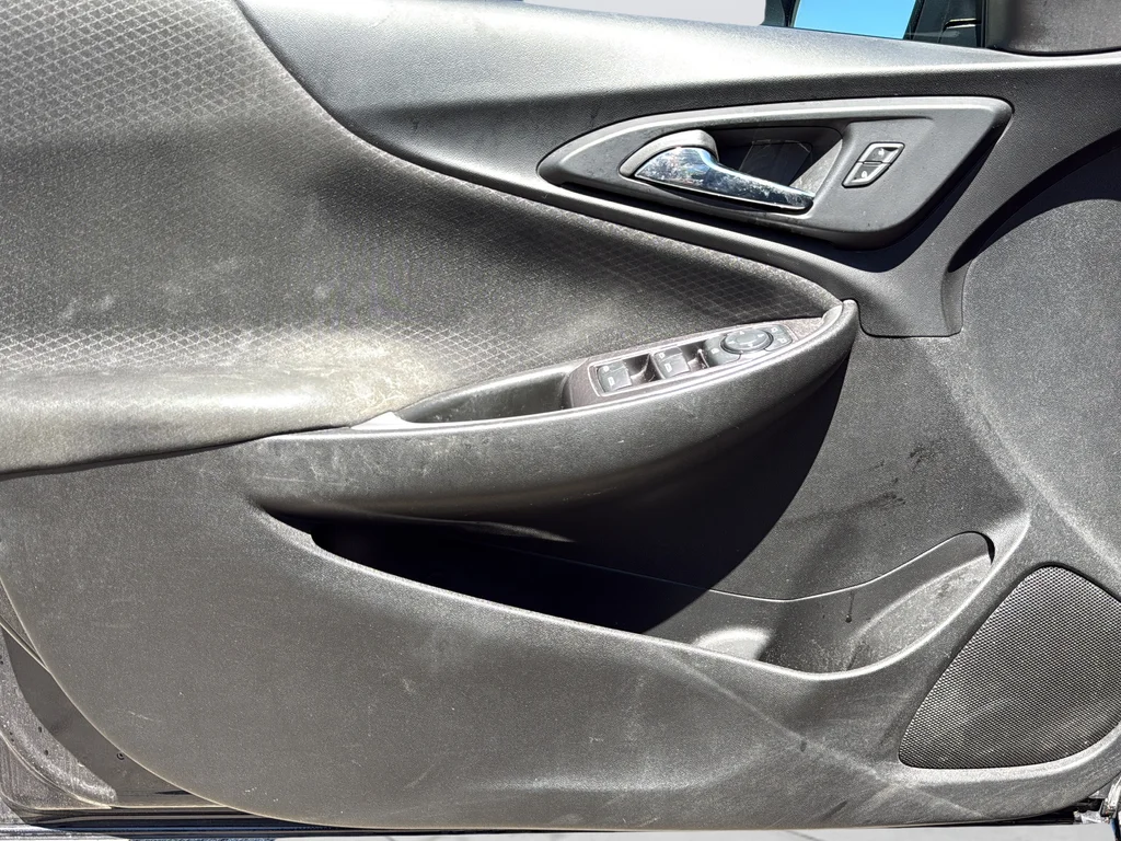 Used 2023 Gray Chevrolet RS image 10