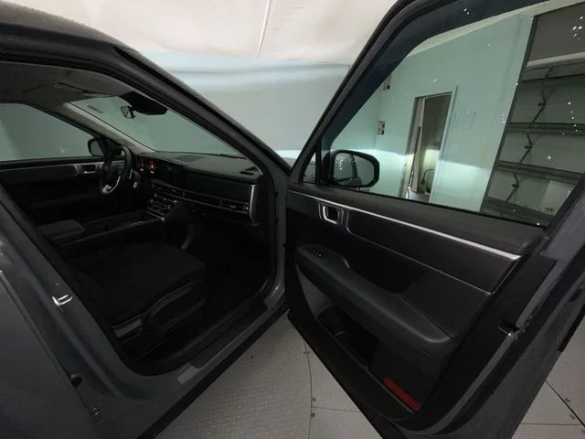 Used 2024 Gray Hyundai SE image 25