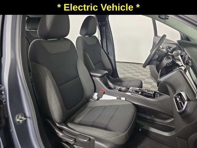 Used 2023 GRAY GHOST METALLIC Chevrolet LT image 28