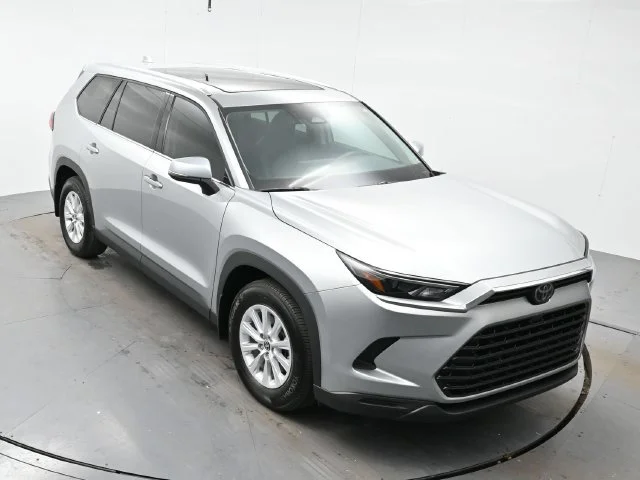 Used 2024 Celestial Silver Toyota XLE image 34