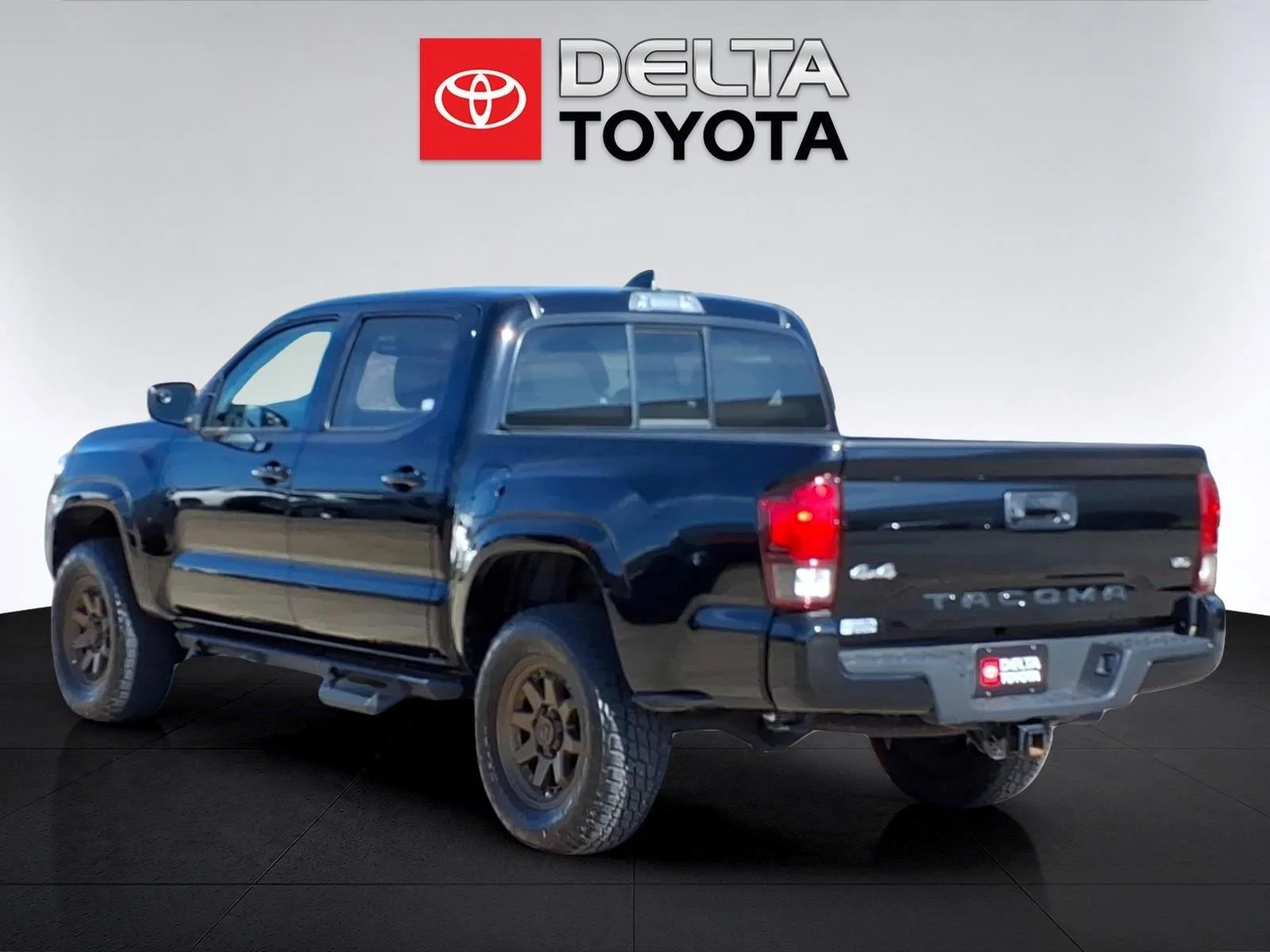 Used 2023 Black Toyota SR V6 image 3