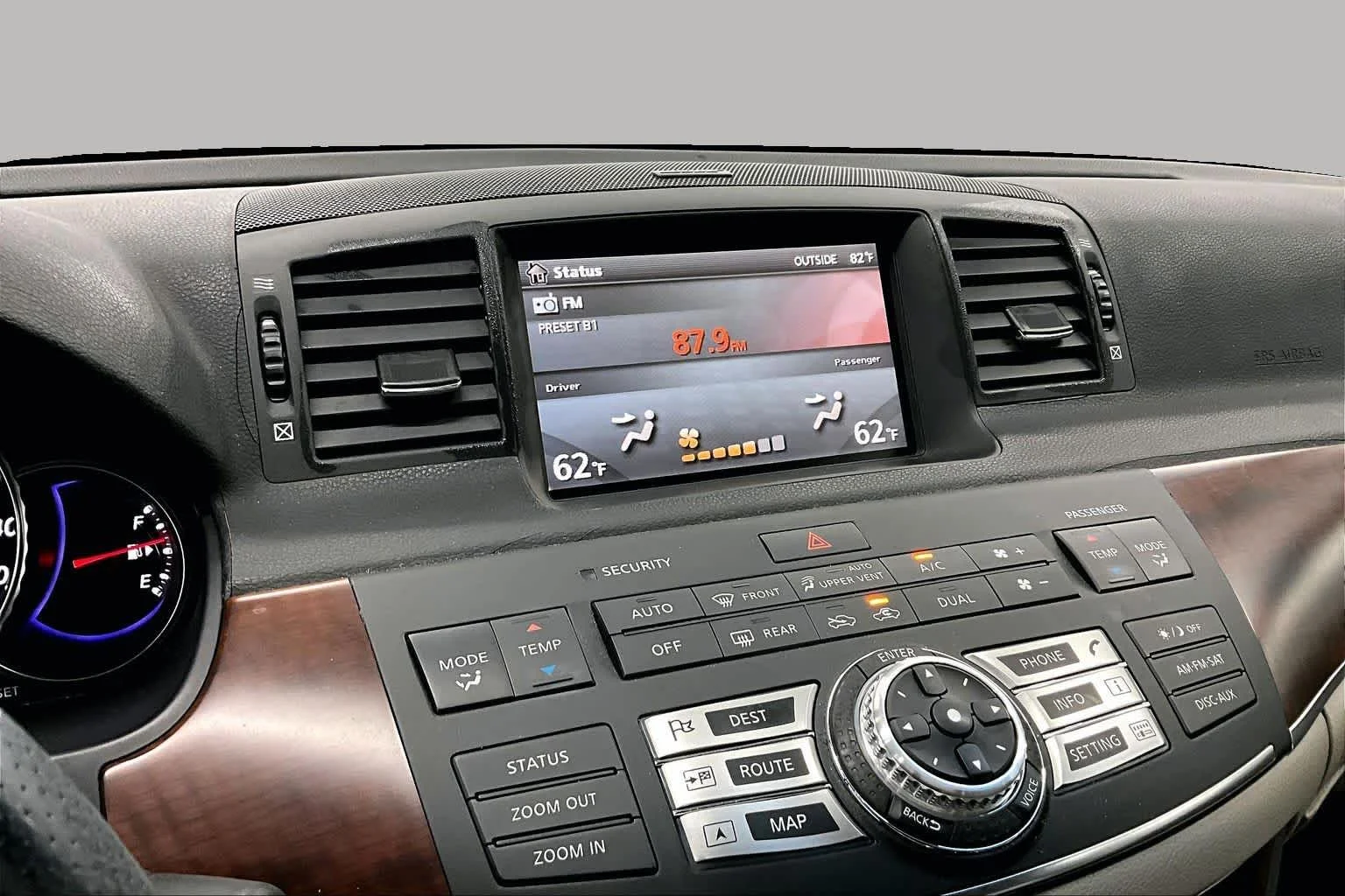 Pre-Owned 2010 INFINITI M35