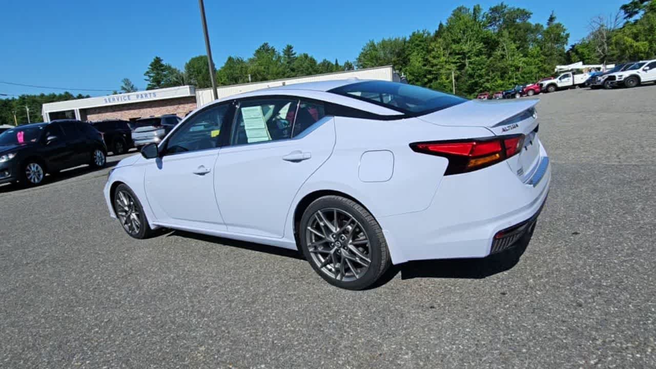 Used 2023 Gray Sky Pearl Nissan 2.0 SR image 6