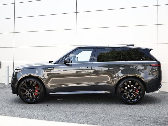 Used 2025 Carpathian Gray Premium Metallic Land Rover Dynamic SE image 4