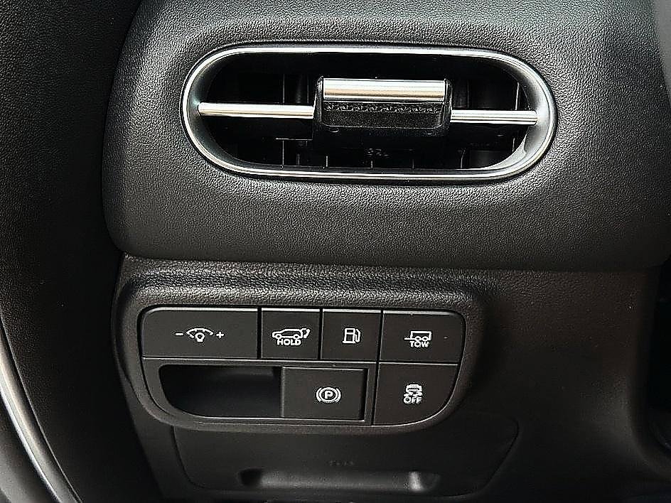 New 2026 Creamy White Pearl Hyundai SEL Premium 7P image 25