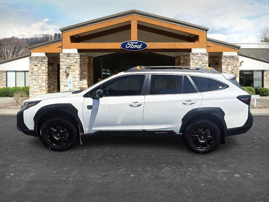 Used 2024 Crystal White Pearl Subaru Wilderness image 7