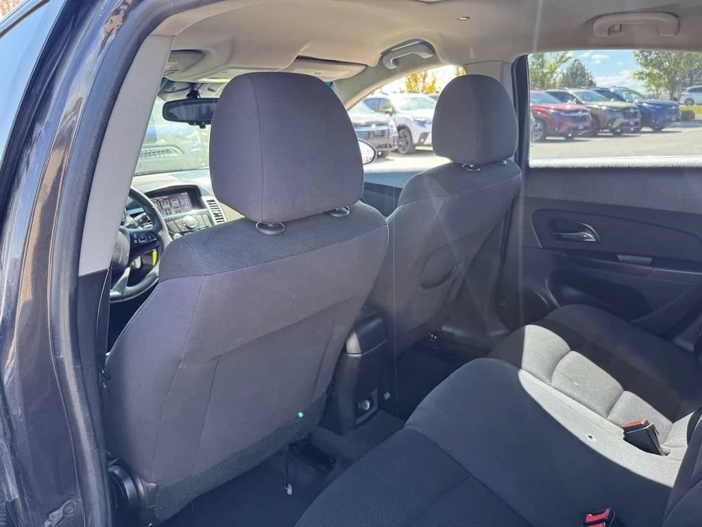 Used 2015 Tungsten Metallic Chevrolet LT image 34