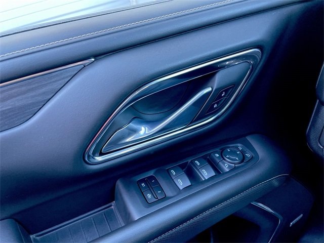 2024 Gmc Yukon XL SLT photo 3