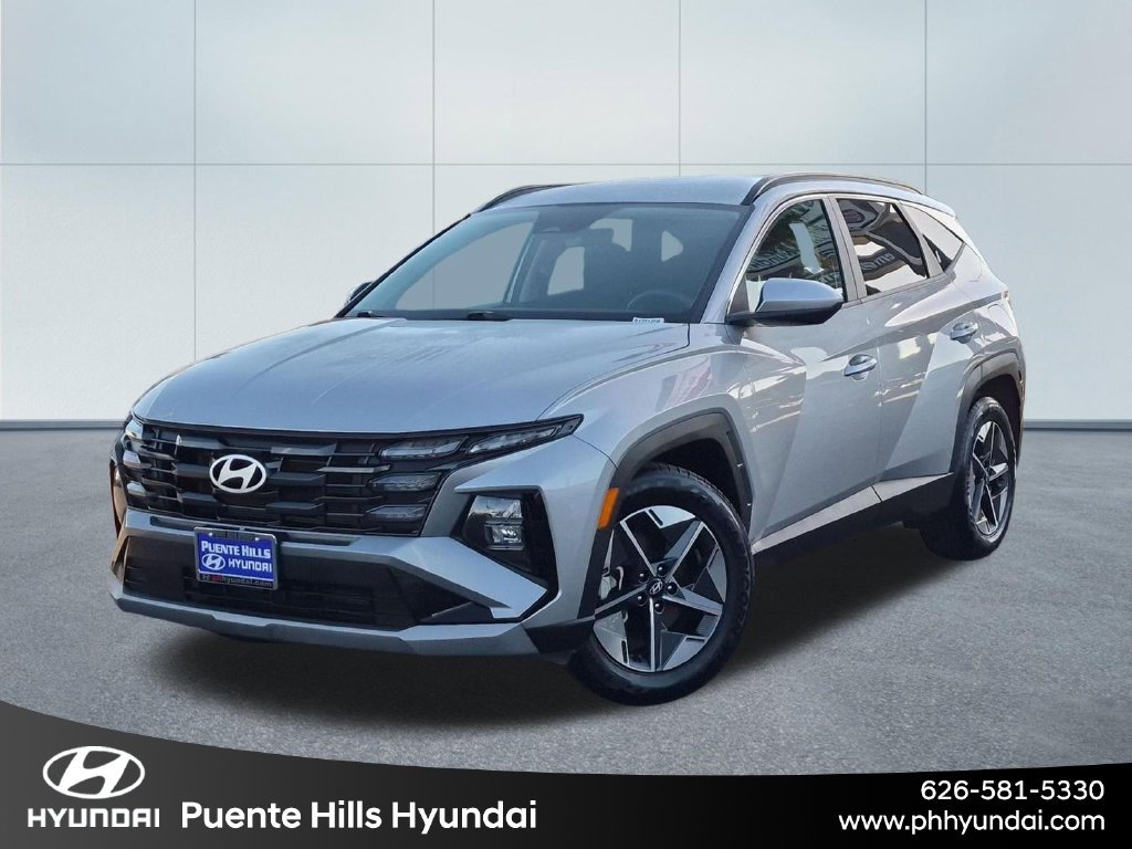 Used 2025 Silver Hyundai SEL image 1