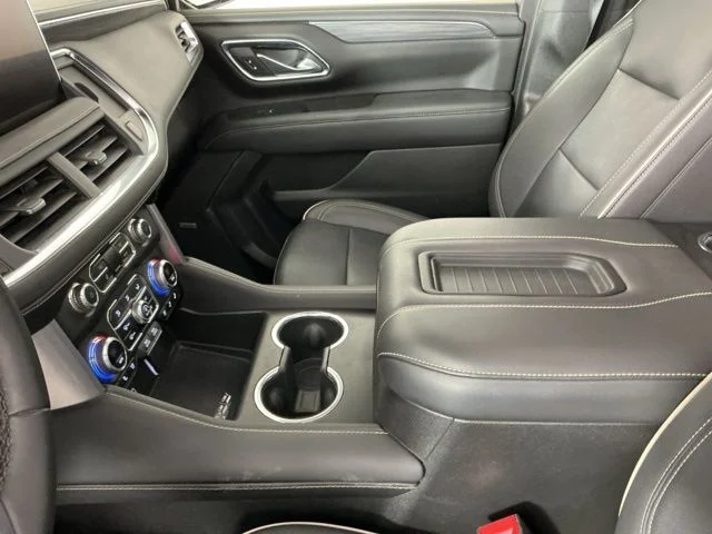 Used 2023  GMC SLT image 17