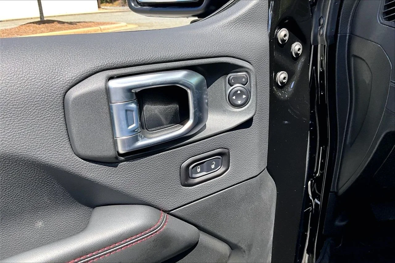 New 2026 Black Clearcoat Jeep Rubicon image 23