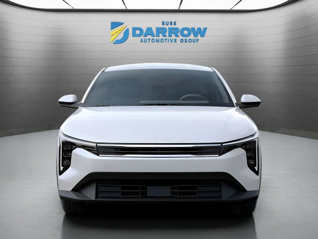 Used 2025 White Kia LXS image 8