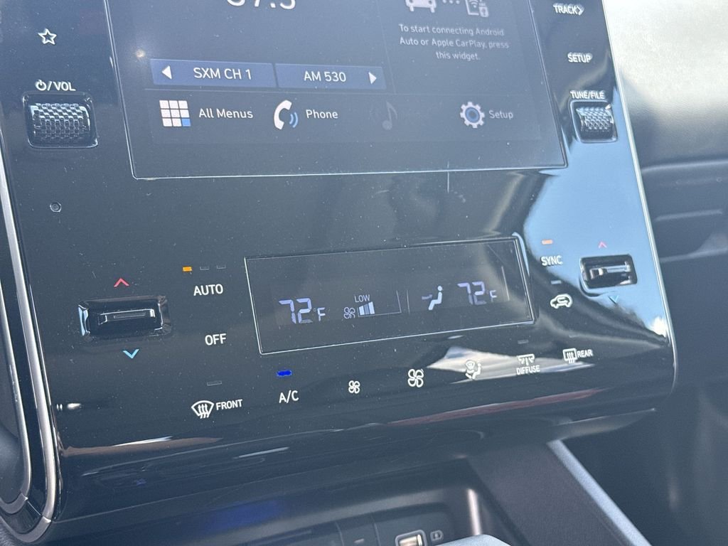 Used 2023 Silver Hyundai SEL image 18
