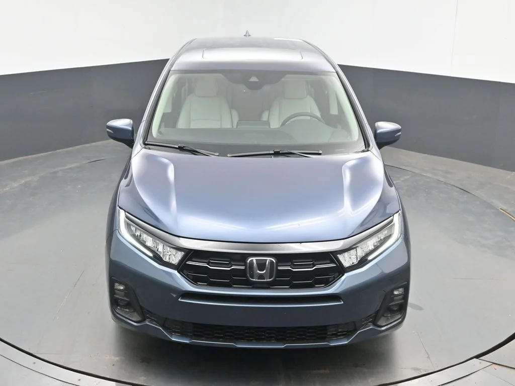 New 2026 Smoke Blue Pearl Honda Touring image 17