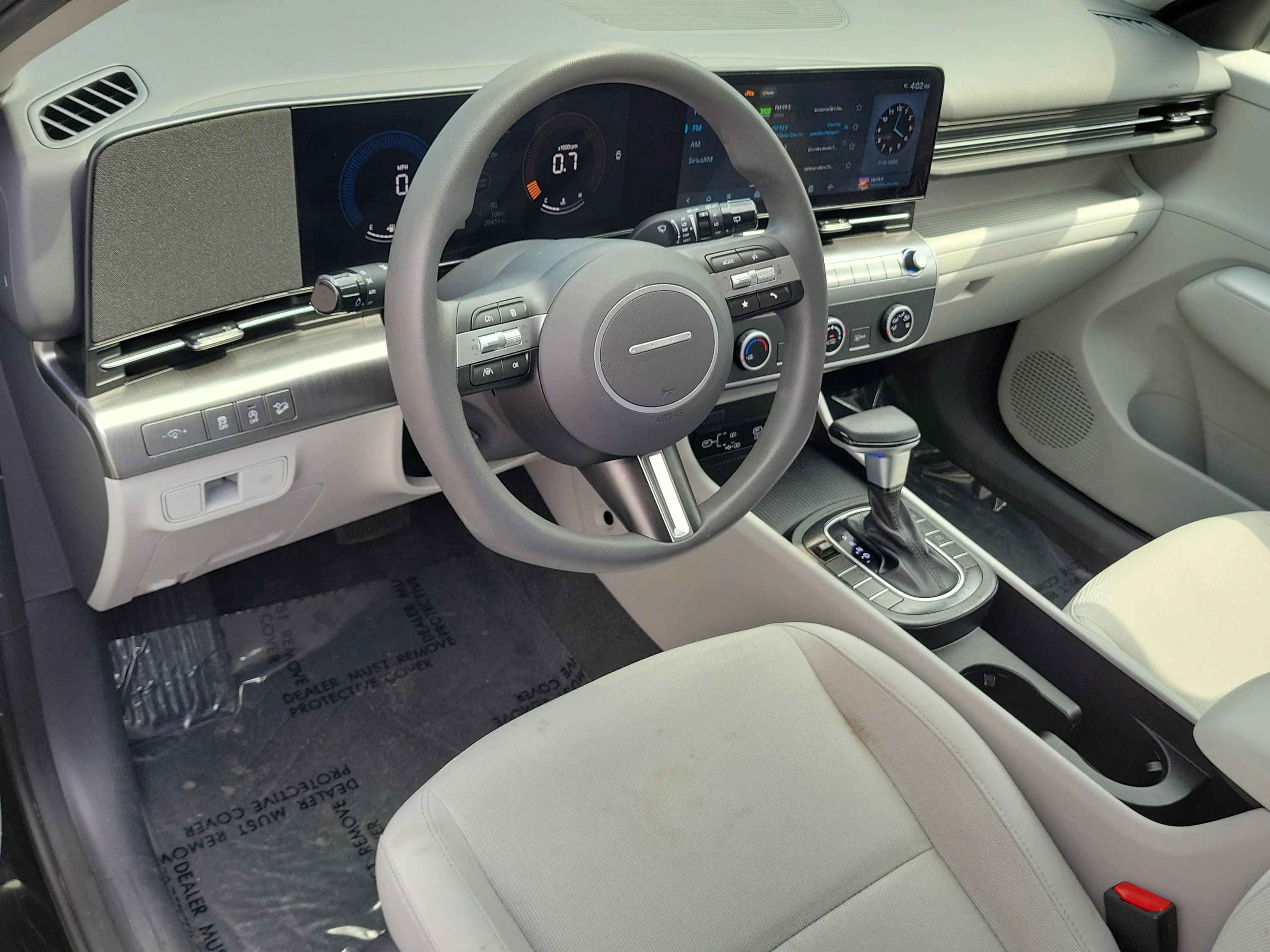 Used 2025 Abyss Black Pearl Hyundai SE image 14