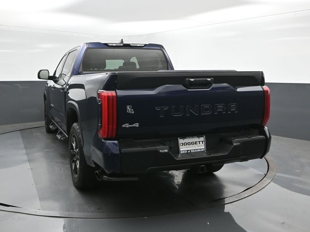 Used 2023  Toyota SR5 image 5