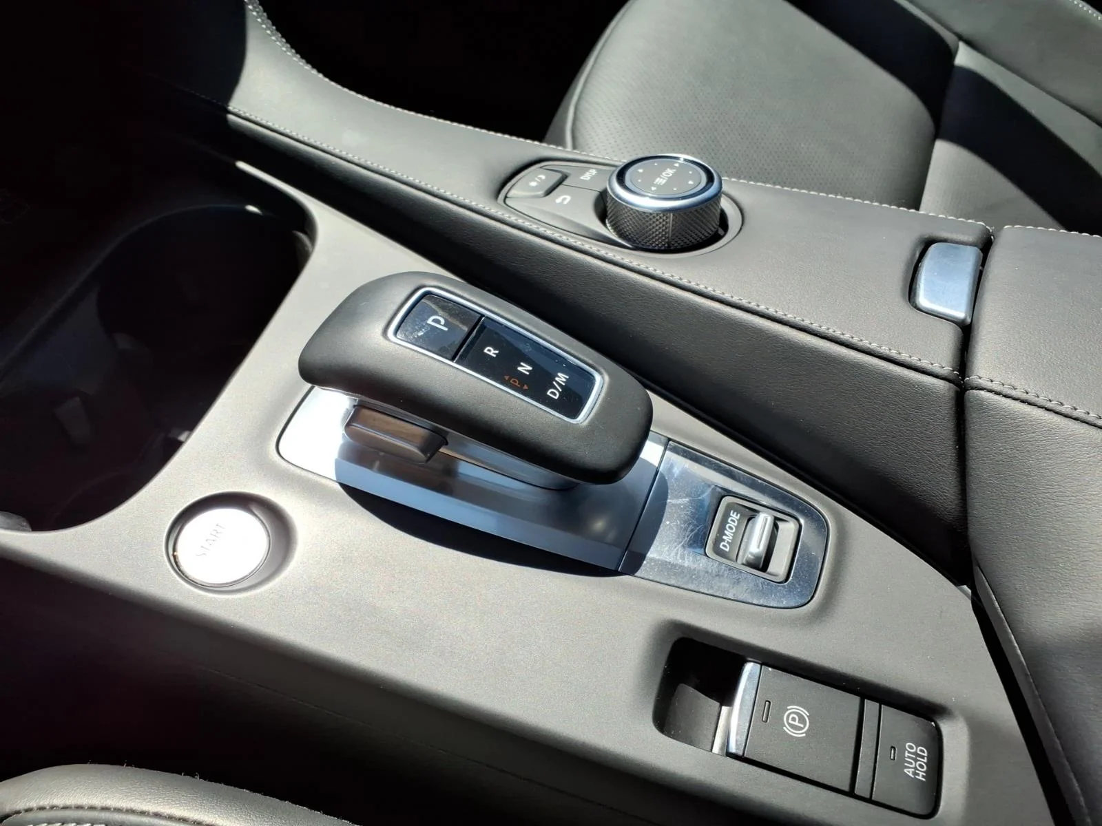 Certified Used 2023 Blue INFINITI LUXE image 19