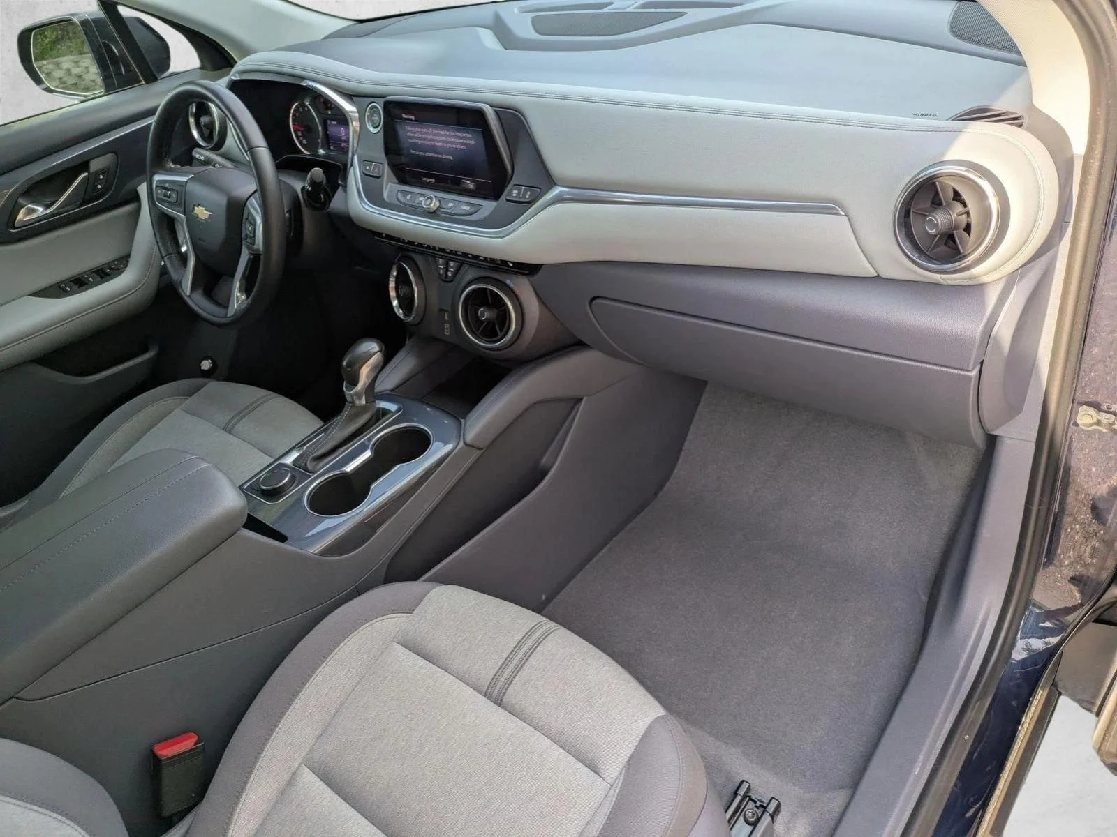 Used 2020 Midnight Blue Metallic Chevrolet LT image 21