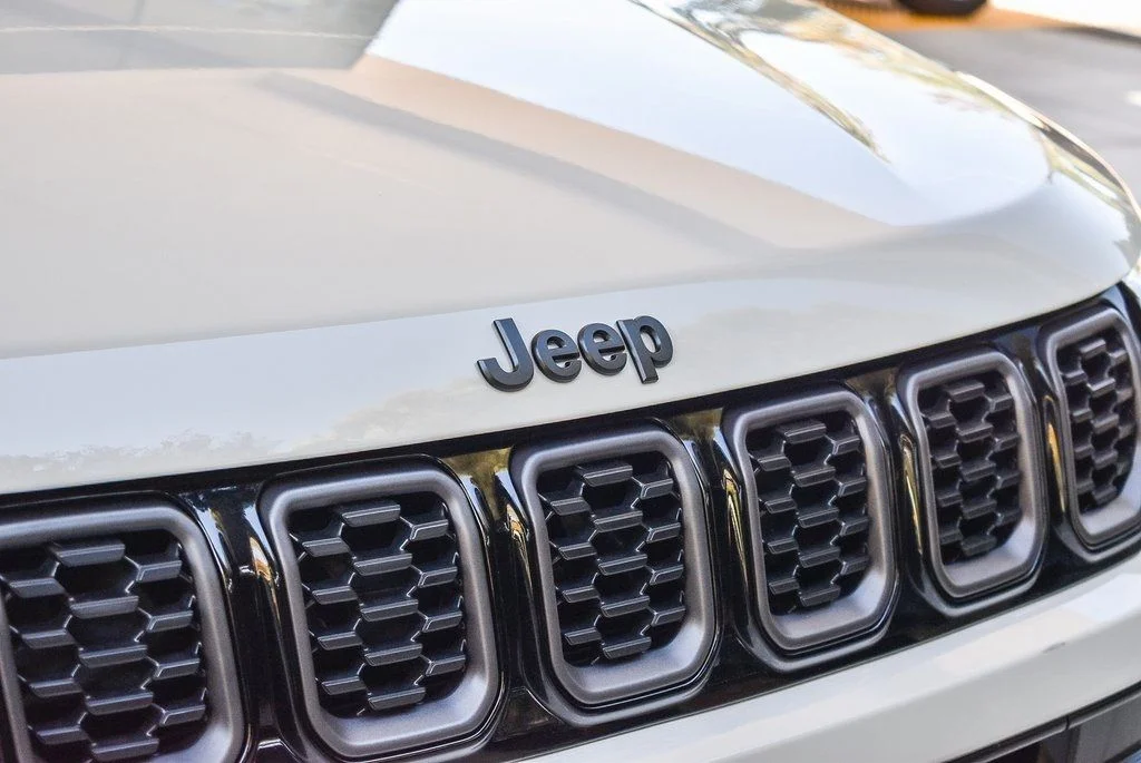 New 2026 Bright White Clearcoat Jeep Limited image 9