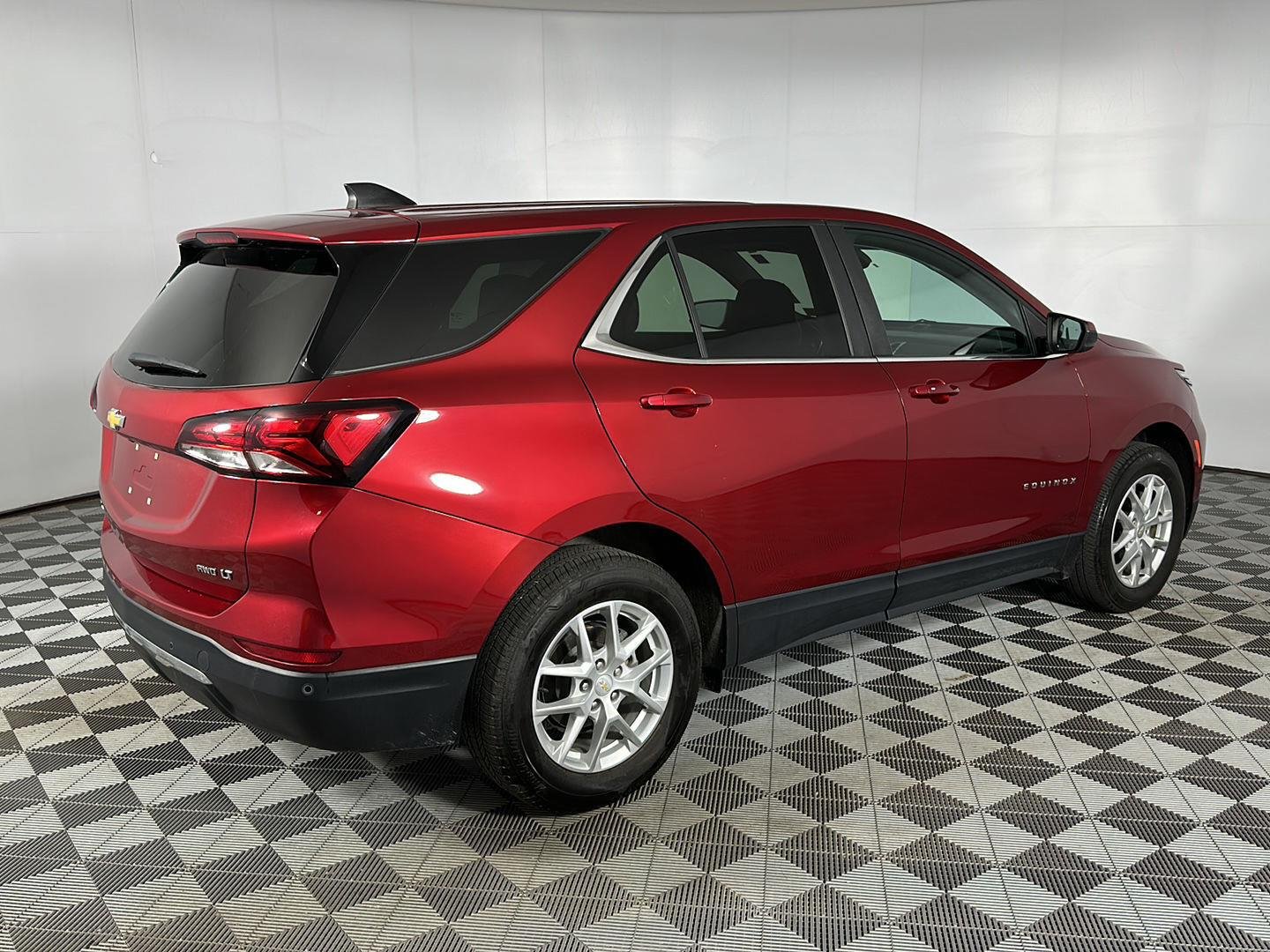Used 2024 Radiant Red Tintcoat Chevrolet LT image 25