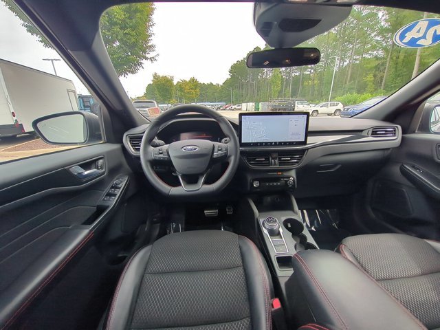 Used 2024 Vapor Blue Metallic Ford  image 32