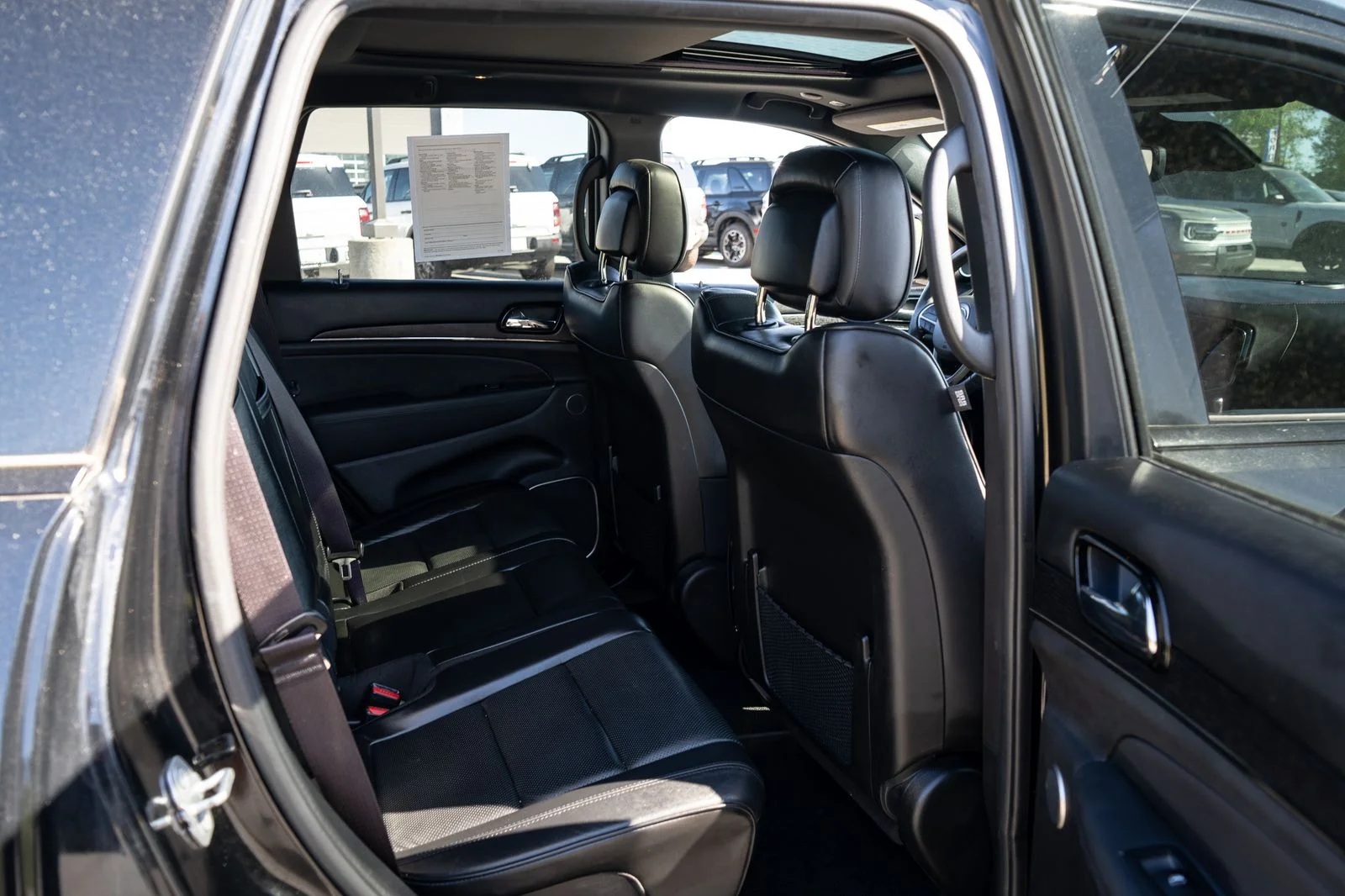 Used 2019 Black Jeep Overland image 21