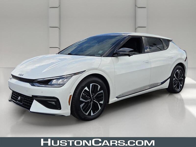 Used 2023 Snow White Pearl KIA GT-Line RWD image 1
