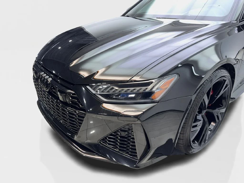 Used 2022  Audi 4.2 image 17
