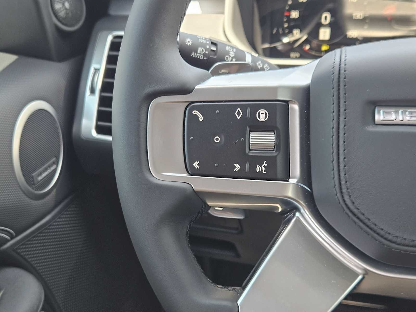 New 2026 Varesine Blue LAND ROVER Dynamic SE image 27