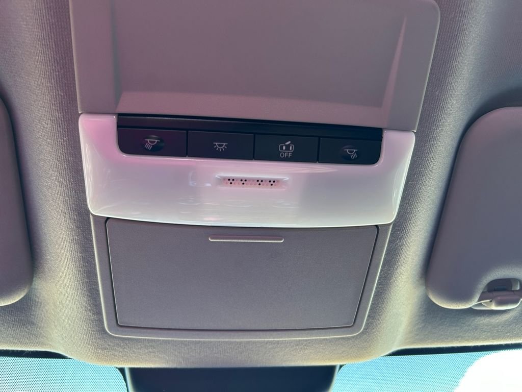 Used 2024 Gray Nissan SV image 29