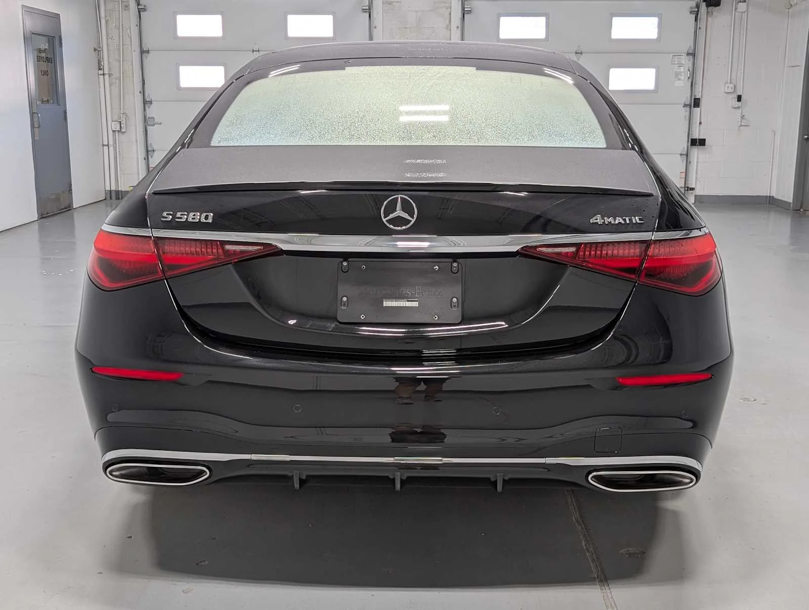 Certified Used 2026 Obsidian Black Metallic Mercedes-Benz S 580 image 9