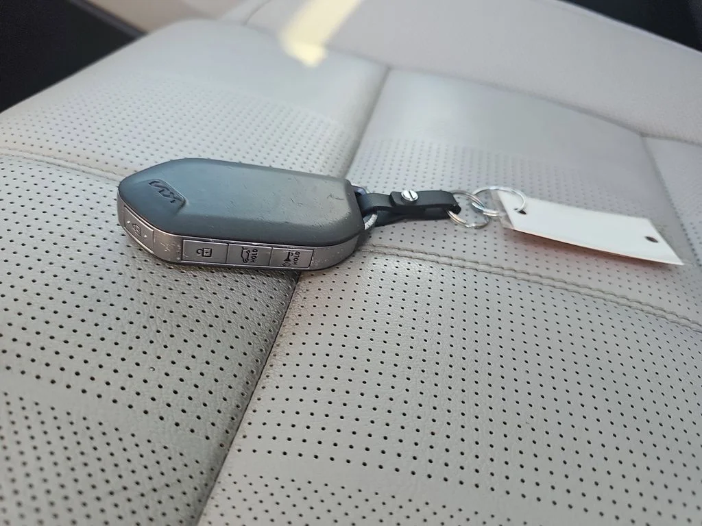 Used 2023 Red Kia SX image 35