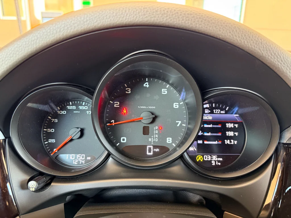 Used 2019 Night Blue Metallic Porsche Base image 18