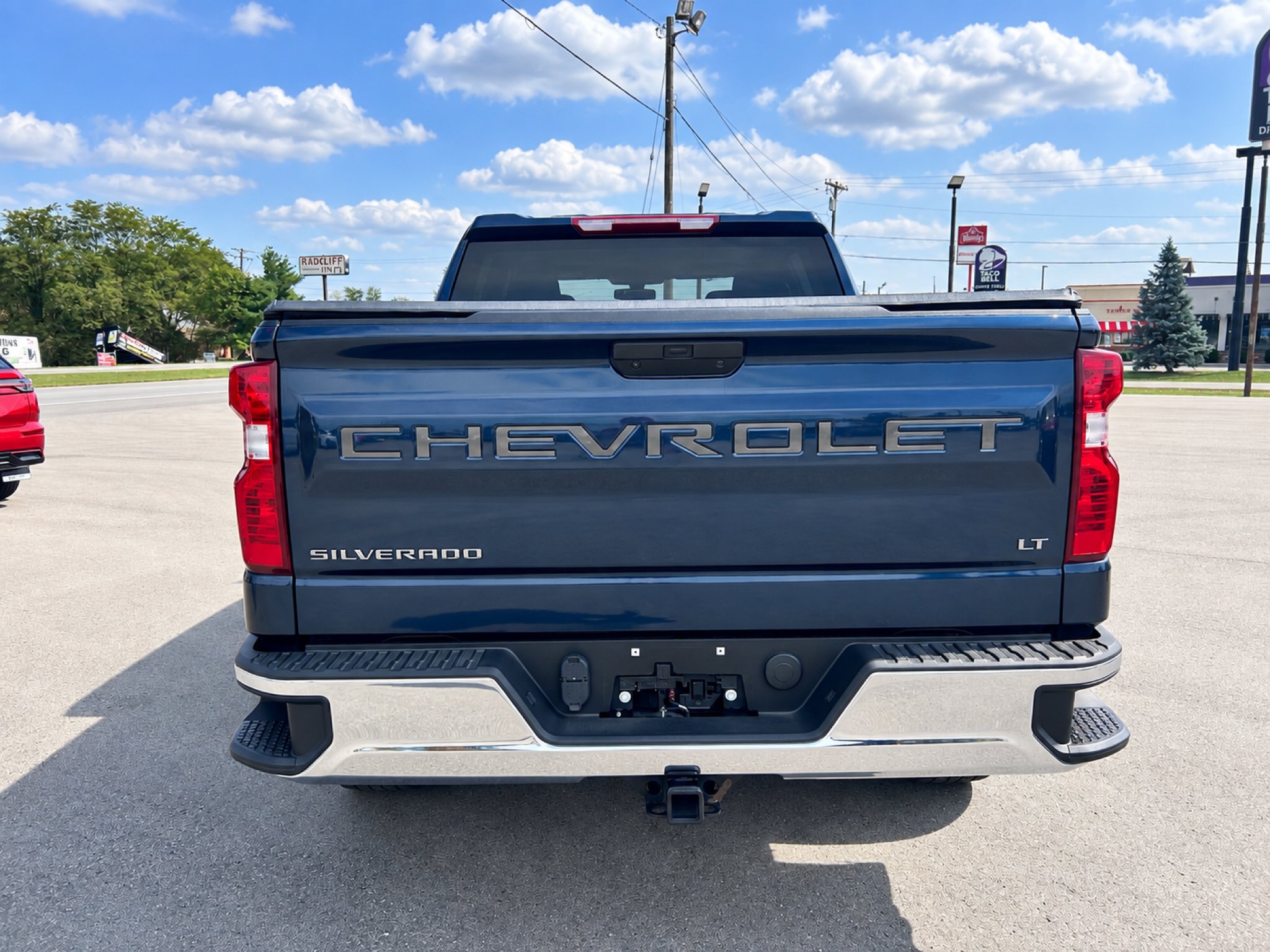 Used 2022 Northsky Blue Metallic Chevrolet LT image 5