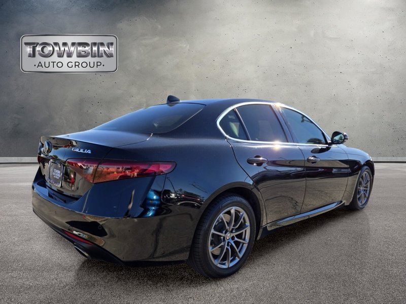 2018 Alfa Romeo Giulia Base - Photo 4