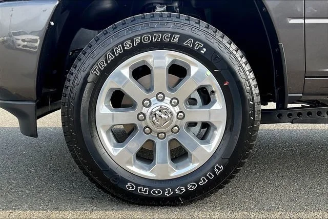 New 2026 Granite Crystal Metallic Clear-Coat Exterior Paint RAM Laramie image 11