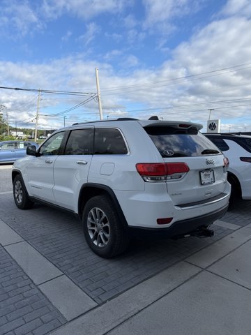 Used 2015 Bright White Clearcoat Jeep Limited image 4