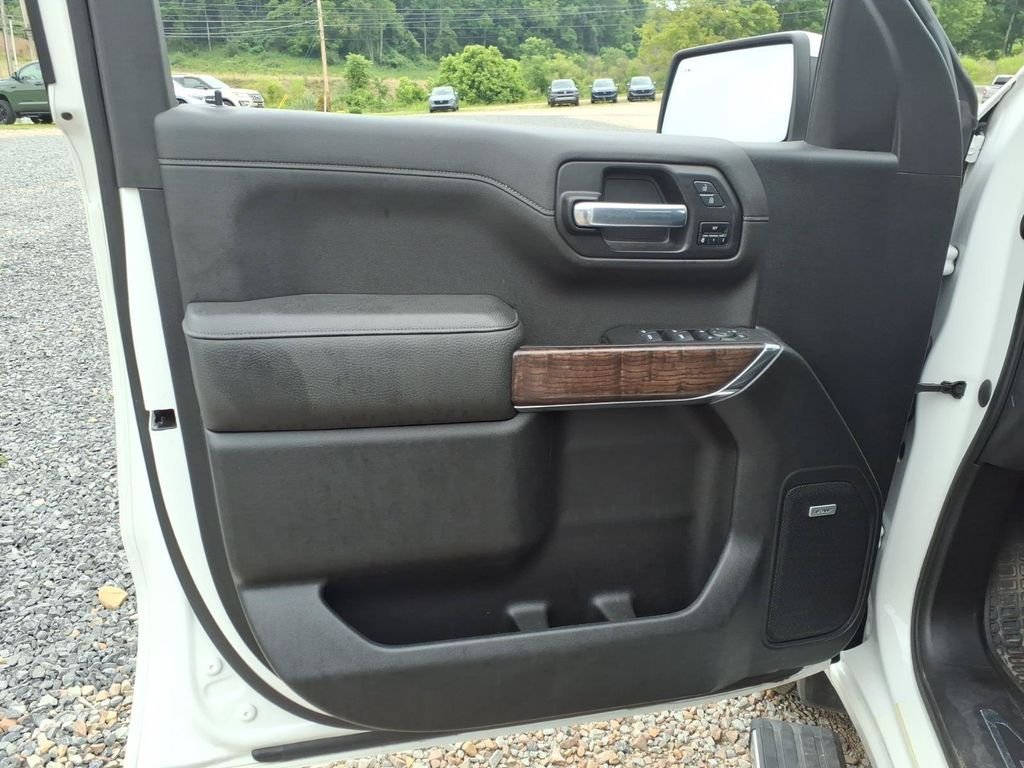Used 2020 White GMC Denali image 12